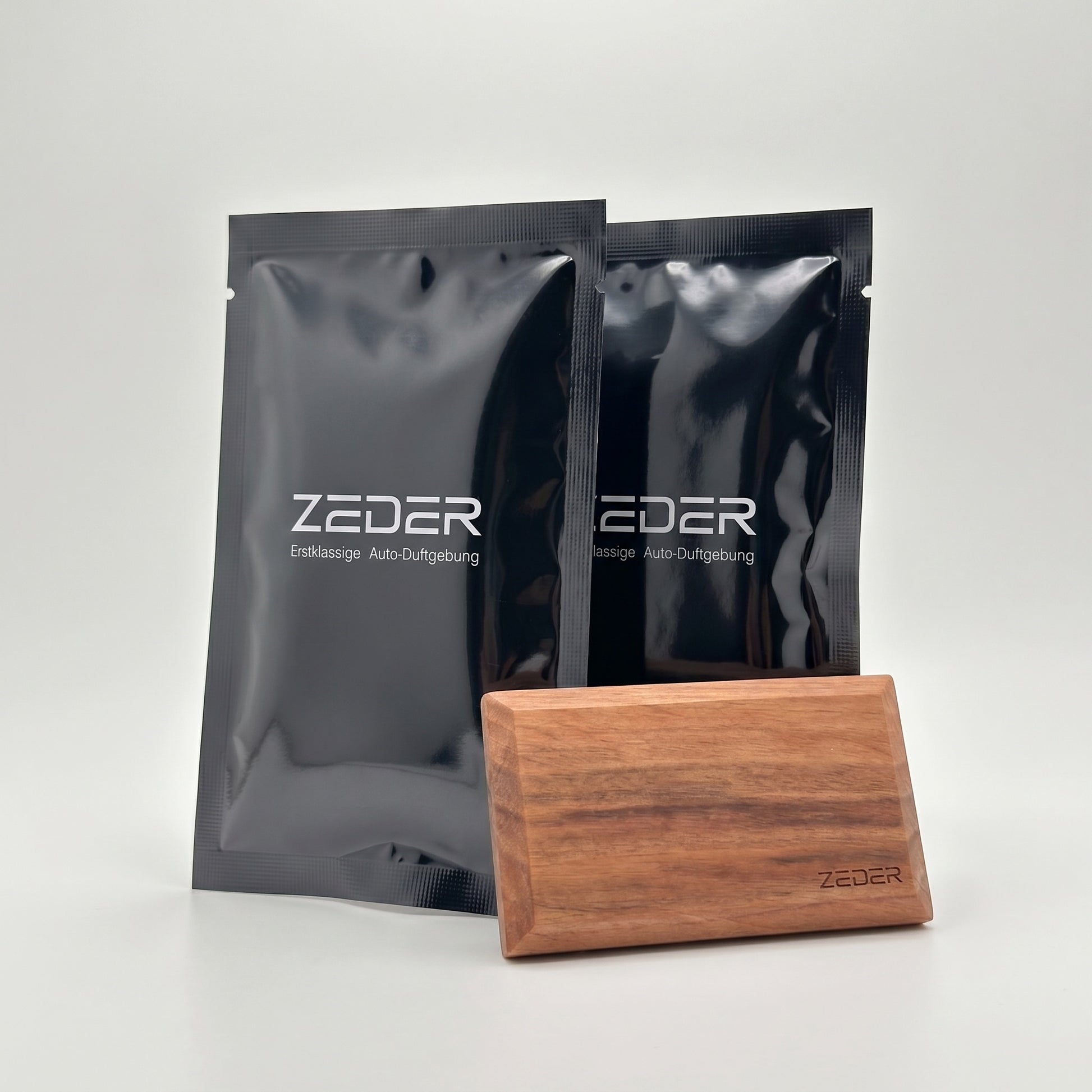 ZEDER AURA 2li yenileme paketi — iki koku poşeti ve masif ahşap tablet